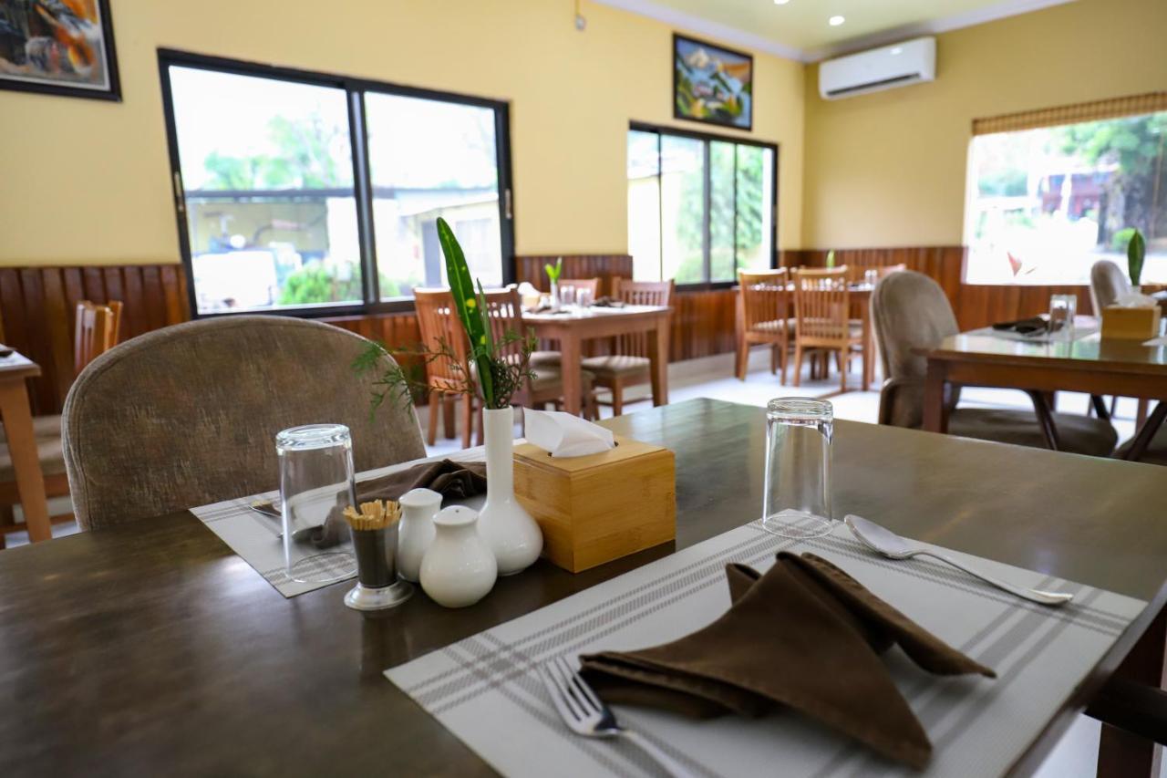Siddhartha Riverside Resort, Chumlingtar Makaising Exterior foto